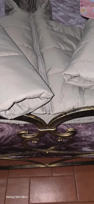 Piumino Nike Beige Nuovo Senza Cartellino