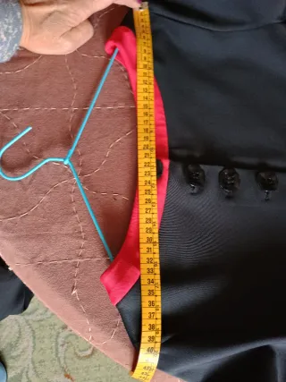 Vestido negro y rojo