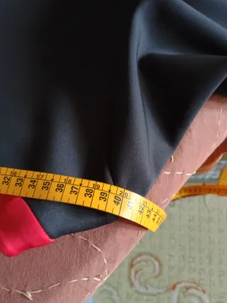 Vestido negro y rojo