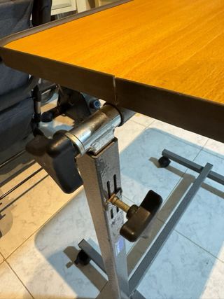 Mesa elevadora madera y metal