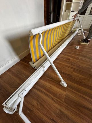 Toldo Rayas Gris y Amarillo