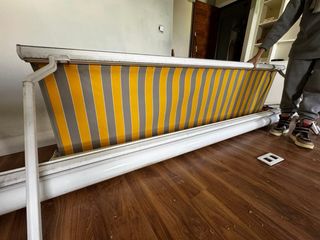 Toldo Rayas Gris y Amarillo