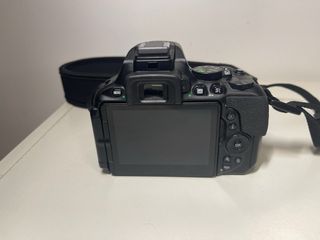 Cámara Nikon D5600 + 4 Objetivos/Lentes