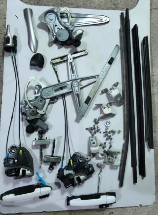 Despiece puertas Toyota Auris (derechas)