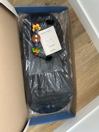 Hamaca Babybjörn con juguete