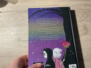 Victoria Stitch:Malvada y Brillante