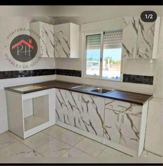 Muebles de cocina negros y grises