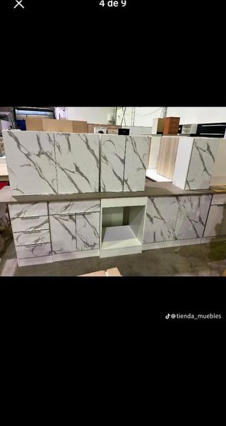 Muebles de cocina negros y grises