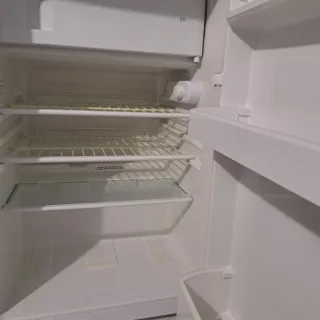 Nevera Ansonic Pequeña Bajo Mesada