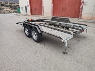 Remolque portacoches 1200kg MMA.