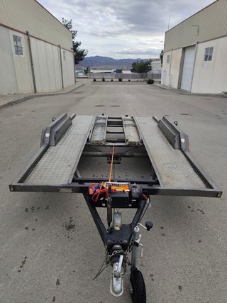 Remolque portacoches 1200kg MMA.