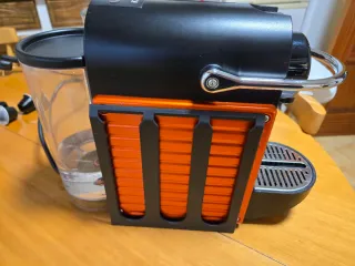 Cafetera Nespresso Krups Naranja