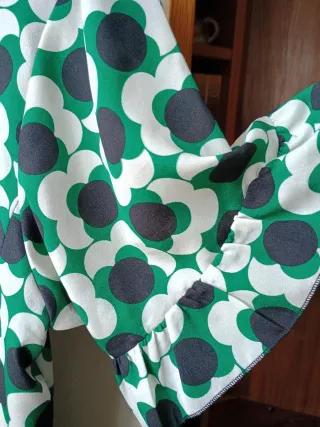 Vestido estampado floral verde talla L