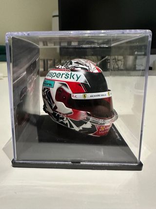 Casco Charles Leclerc - Ferrari 2021