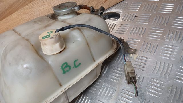 Depósito Expansión Nissan Trade