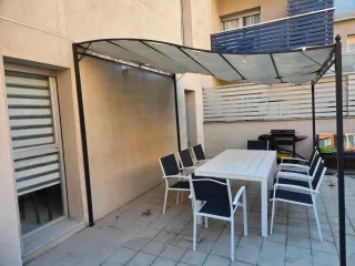 Pérgola exterior metal y tela