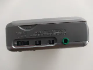 Sony Walkman Radio WM-FX271 Mega Bass correa nueva