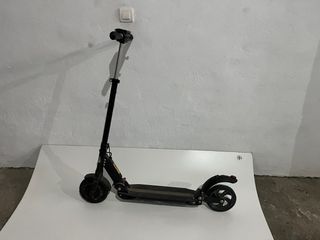 Patinete eléctrico negro kugoo 35km/hora