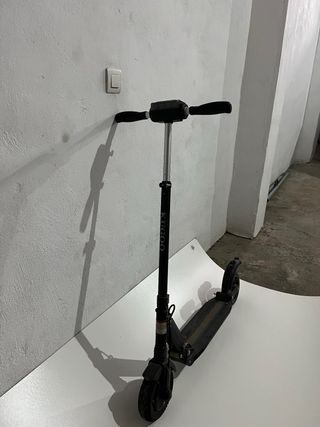 Patinete eléctrico negro kugoo 35km/hora