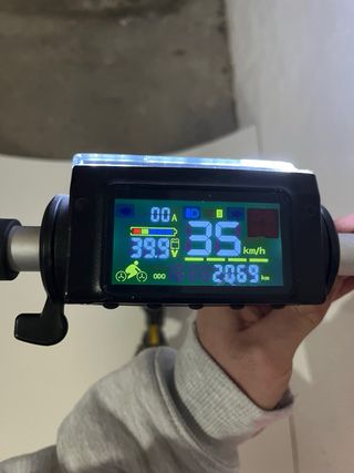 Patinete eléctrico negro kugoo 35km/hora