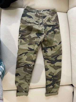 Pantalones cargo camuflaje