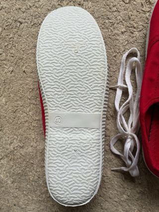 Zapatillas bambas estilo Victoria Rojas Talla 40