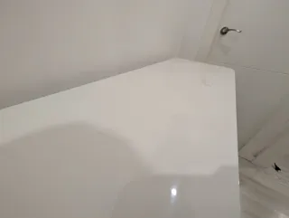 Cómoda blanca lacada 4 cajones