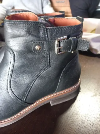 Botín Pikolinos Negro Piel Hebilla