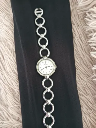 Orologio con zirconi