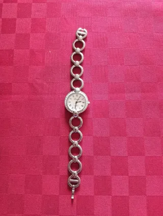 Orologio con zirconi