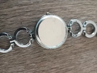 Orologio con zirconi