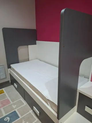 Cama juvenil con cajones