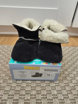 Botitas de ante para bebé, talla 18