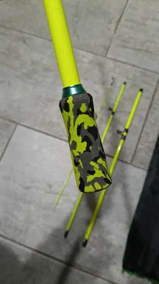 Caña de pescar casting fluorescente de carbono