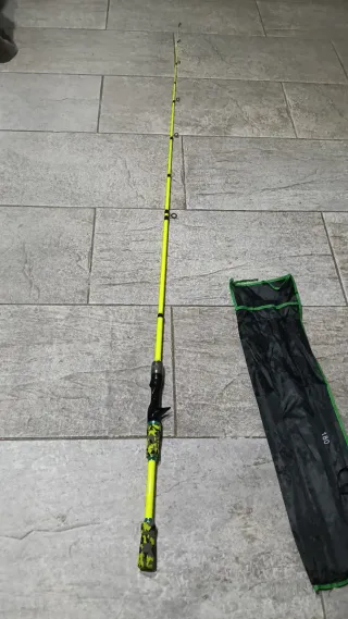 Caña de pescar casting fluorescente de carbono