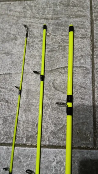 Caña de pescar casting fluorescente de carbono