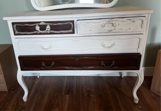 Cómoda de haya con espejo