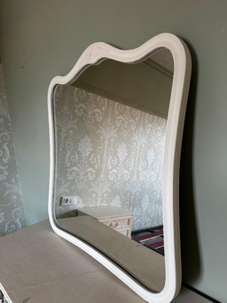 Cómoda de haya con espejo