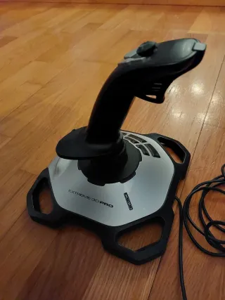 Joystick Logitech Extreme 3D Pro