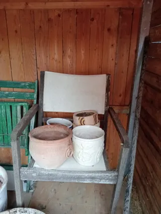 Macetas de barro a partir de 15 euros negociable