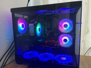 PC Gamer Negro con Luces LED Azules