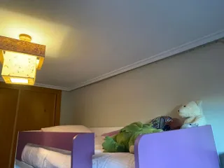 Litera juvenil morada y blanca