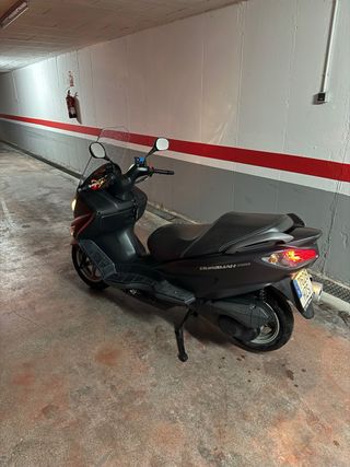 Suzuki Burgman 200 2014