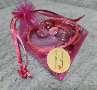 Nueva Pulsera mujer con 4 dijes amor