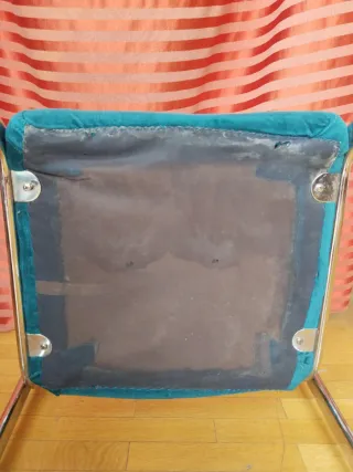 2 sillas comedor/ofi para restaurar. En persona.