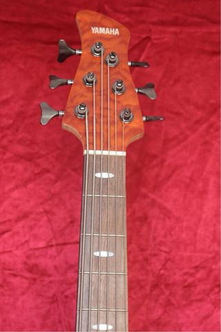 Yamaha TRB 1006 Caramel Brown 6 Cuerdas