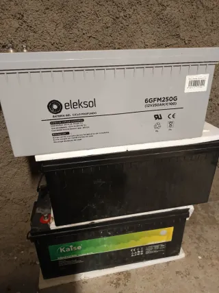 3 Baterías Gel 12V 250Ah
