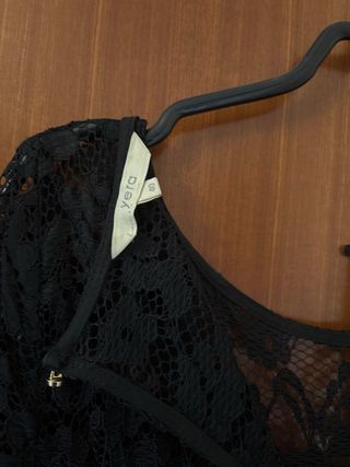 Vestido Yera negro encaje T40