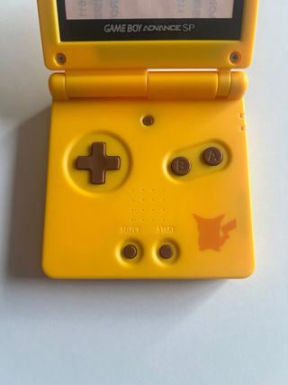 Carcasa Game Boy Advance SP pokemon picachu