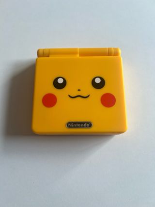 Carcasa Game Boy Advance SP pokemon picachu